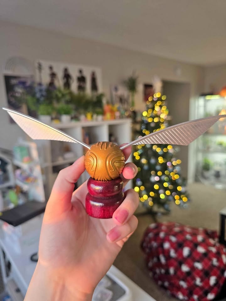 Golden Snitch Harry Potter