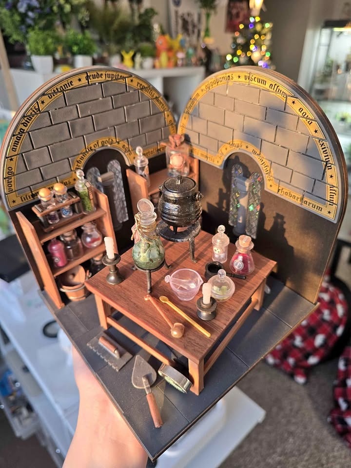 MGA's Miniverse Make It Mini Harry Potter Potions Class set