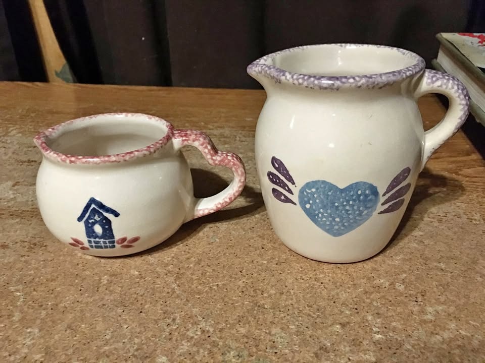 PAIR OF VINTAGE LOOMCO CHINA CREAMER AND PITCHER HEART & HOUSE
