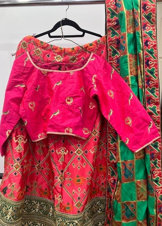 🌸 Stunning Pink & Green Designer Lehenga Choli 🌸 - photo 2