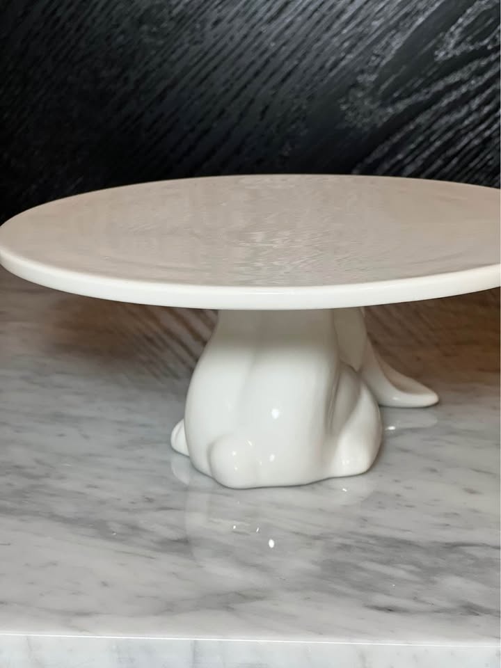 White ceramic bunny cake or cupcake stand - photo 3