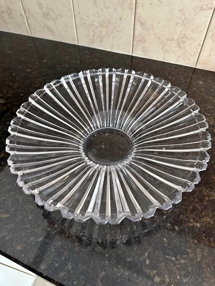 Fifth Ave., crystal fruit bowl