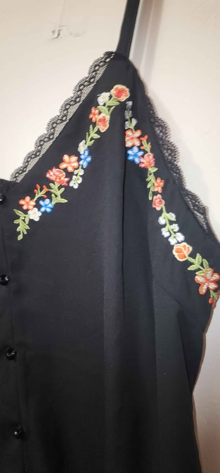 Shein embroidery flower cami top - photo 4