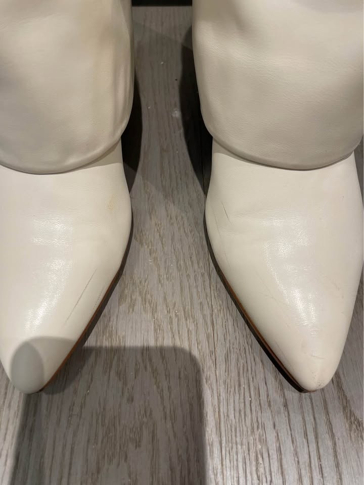 Mid-calf foldover boots in excellent condition - photo 2