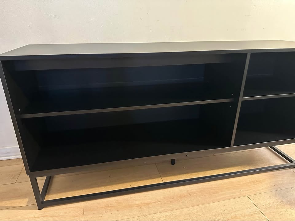 TV stand and entertainment center 60”/ Soporte de TV 60” - photo 4