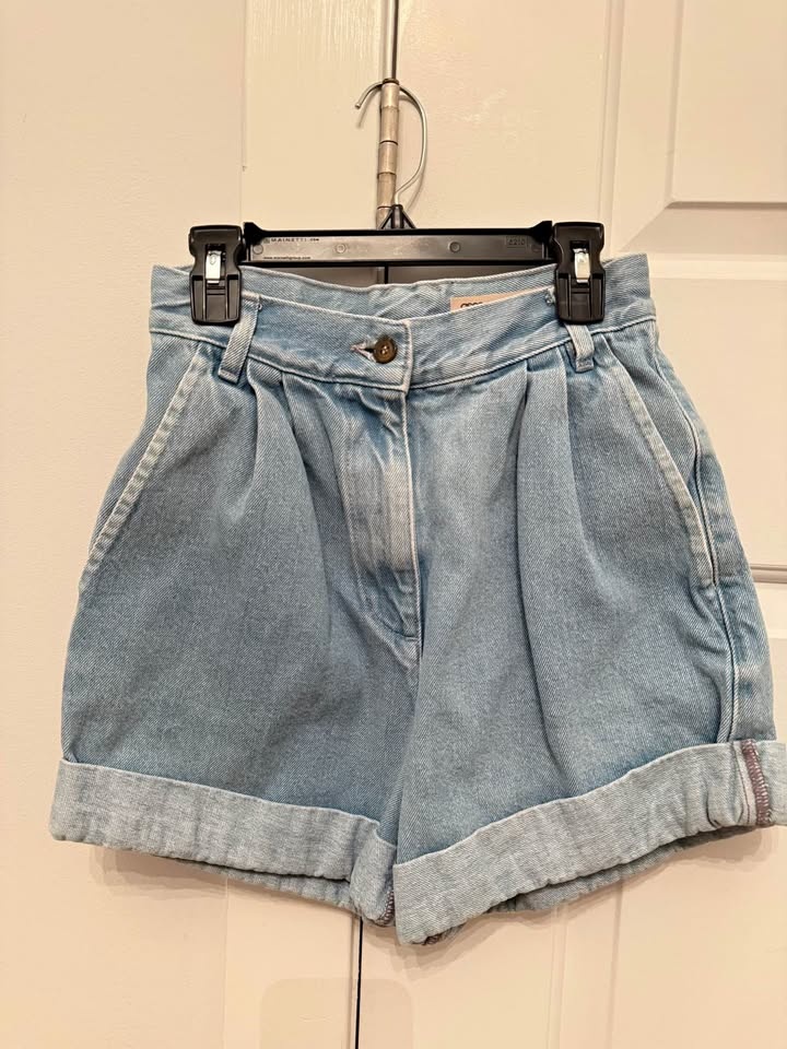 ASOS Denim high-waisted shorts (Light wash) — UK 4, US-0