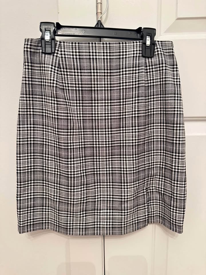 Zara Black/White/Grey Check Mini Skirt (XS)
