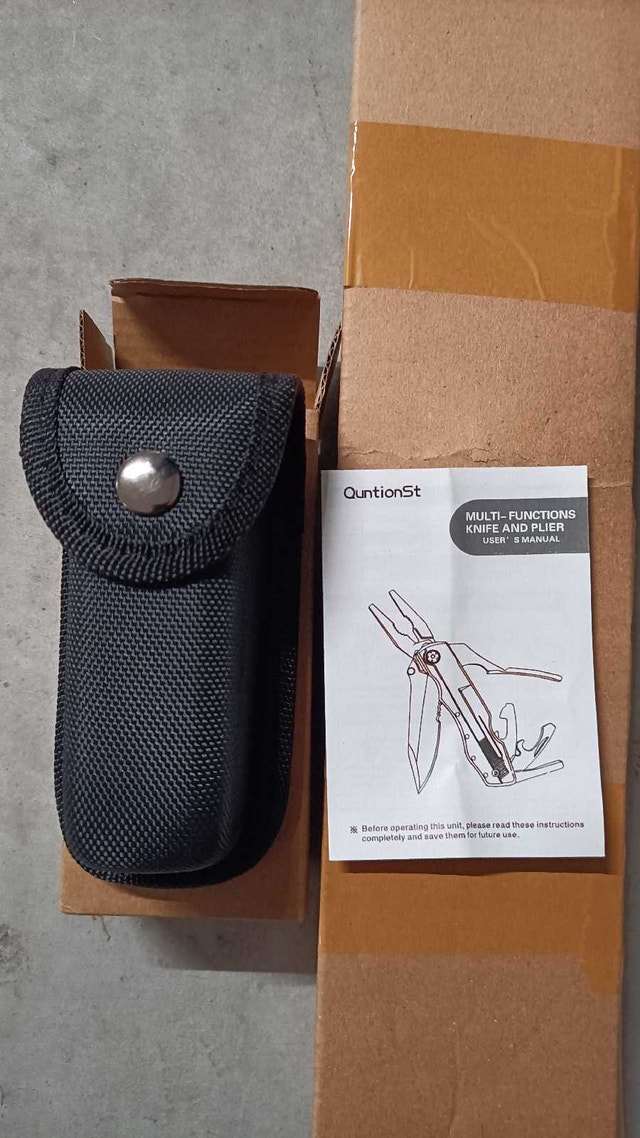 Pocket Multitool with Safety Locking