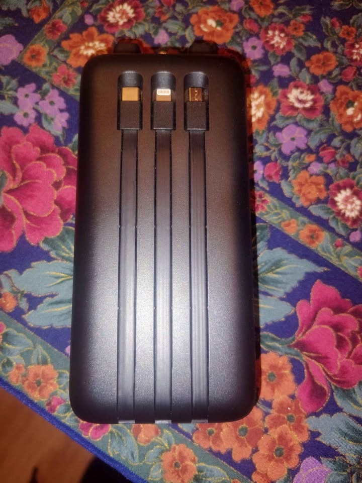 7-in-1 Wireless Power Bank 40800mAh 25W PD + QC 4.0 - photo 3