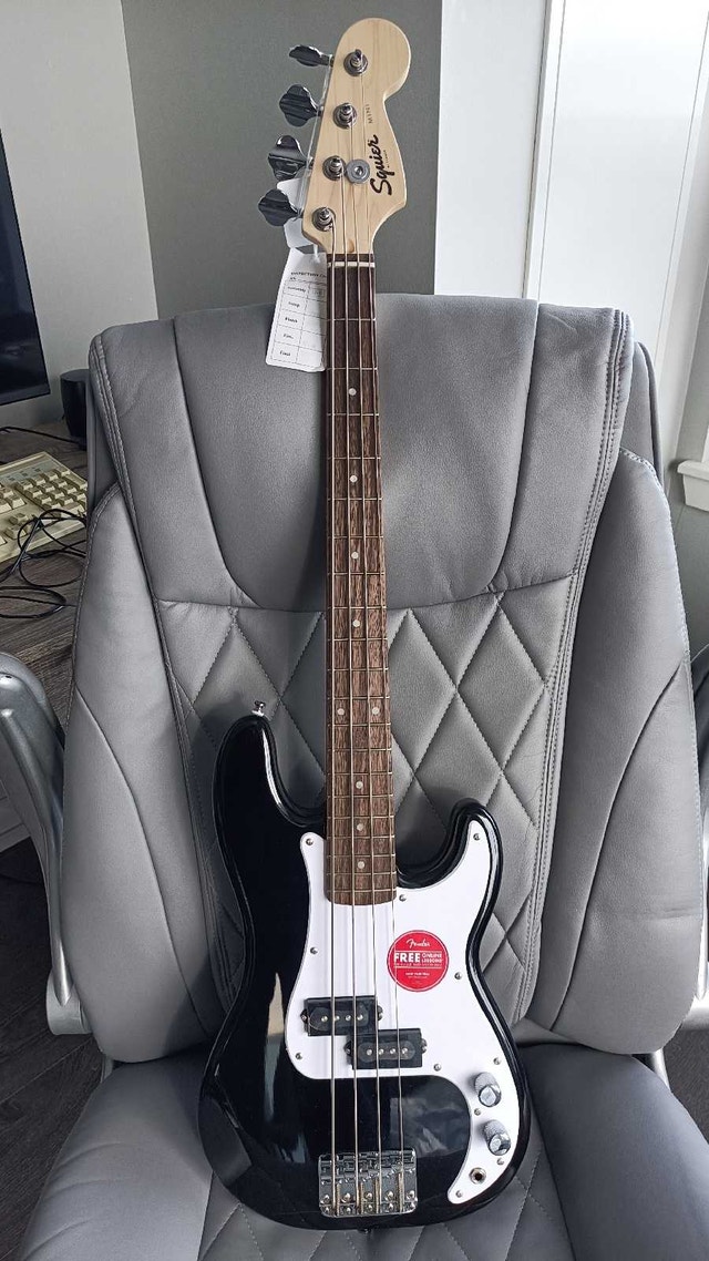Squier Mini Precision Bass guitar