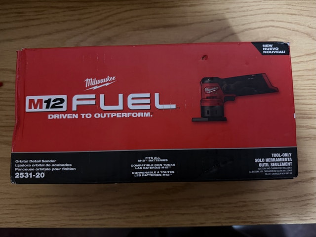 Milwaukee Detail Sander (NEW)