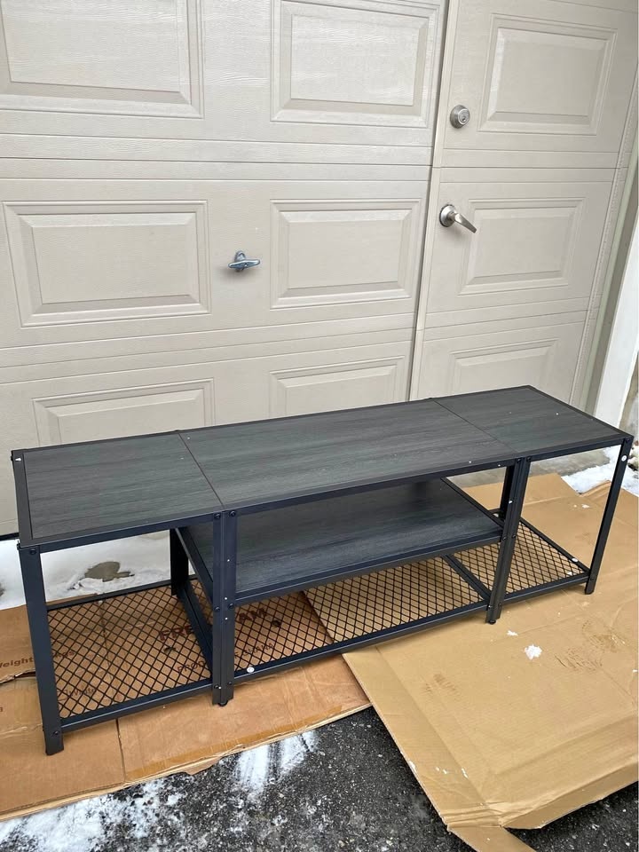 VASAGLE TV Stand - Fits TVs up to 75"