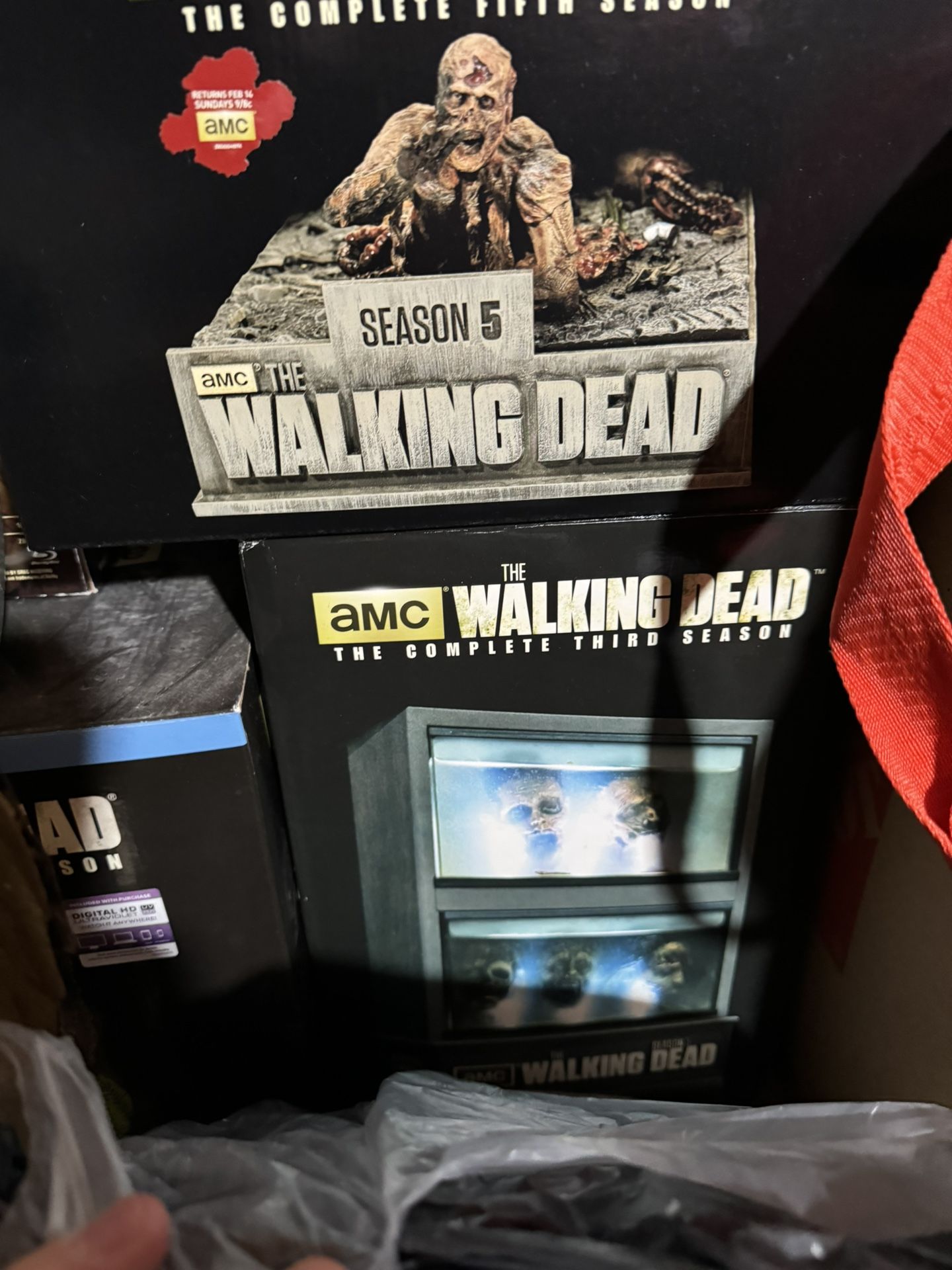 The Walking Dead Special Edition DVD Box Sets - photo 5