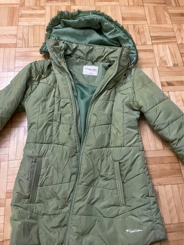 Light green jacket for spring and fall