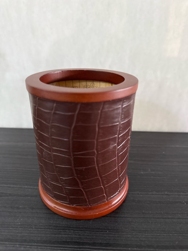 Bombay Pen Holder