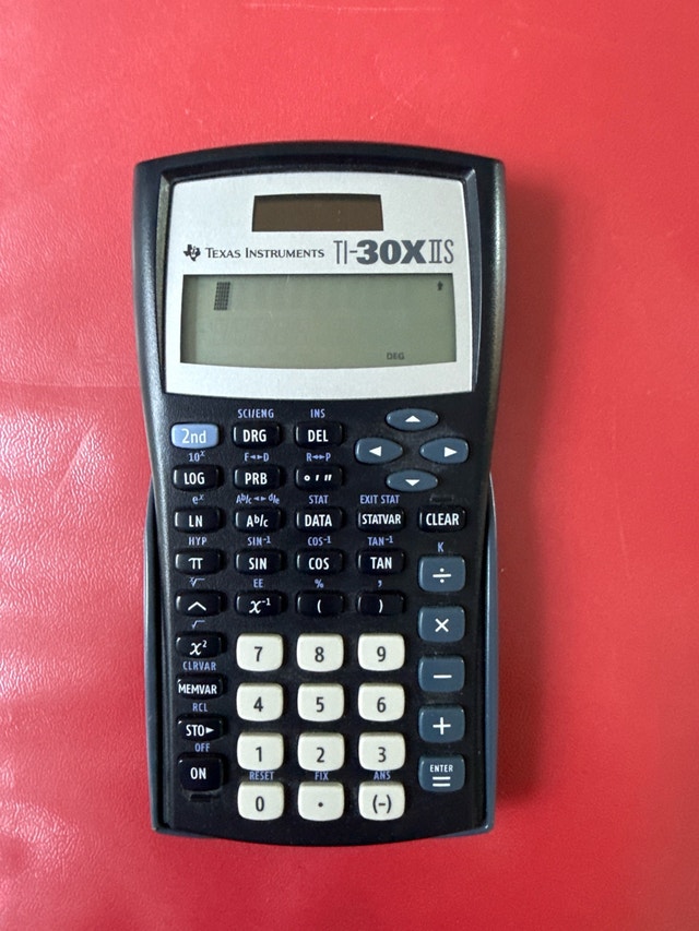 Texas Instruments TI-30XIIS