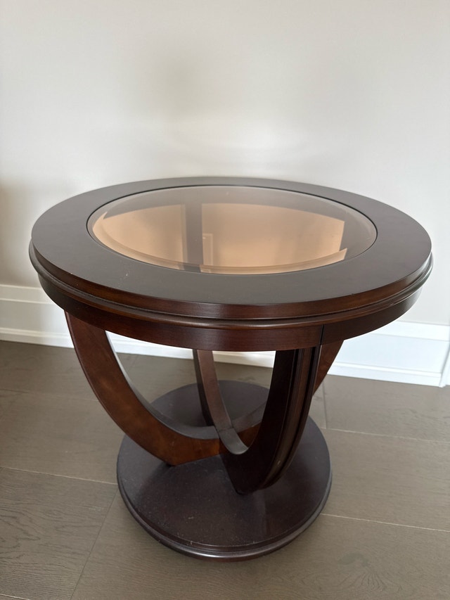 Side table/coffee table