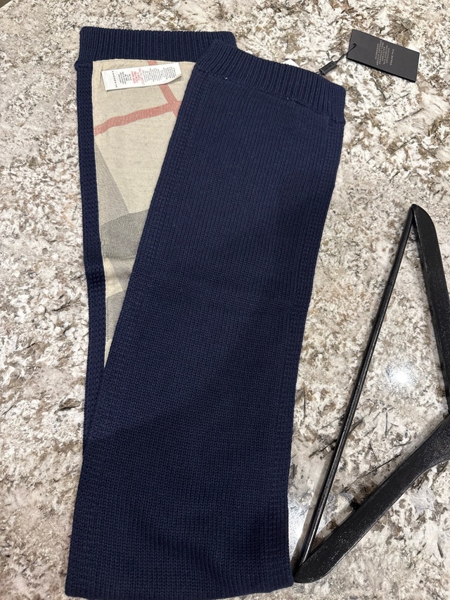 Burberry Scarf - photo 2