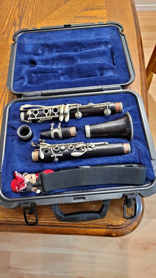 1937 Selmer Paris Clarinet - Balanced Tone