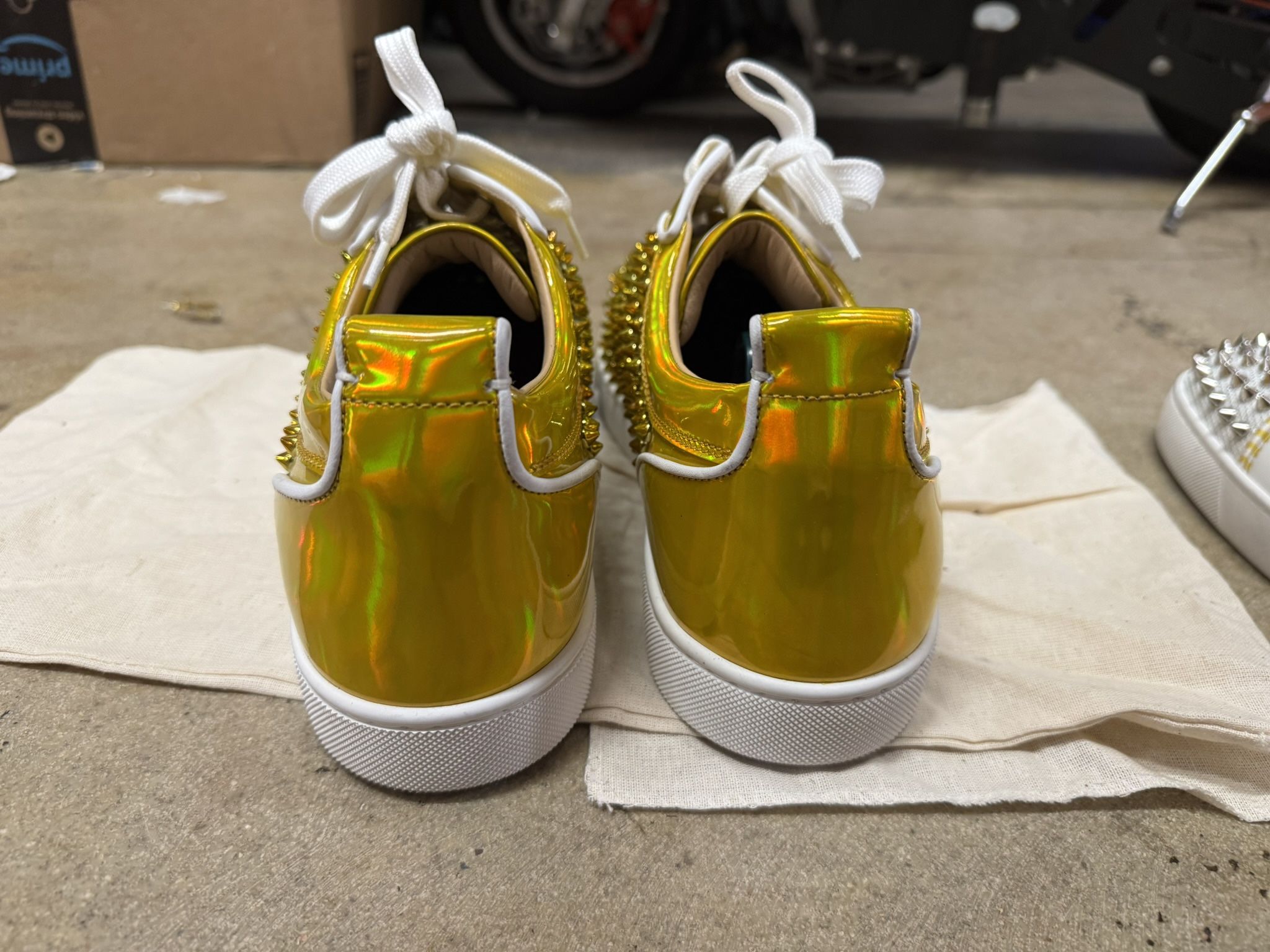 Christian Louboutin Size 9.5 - photo 3
