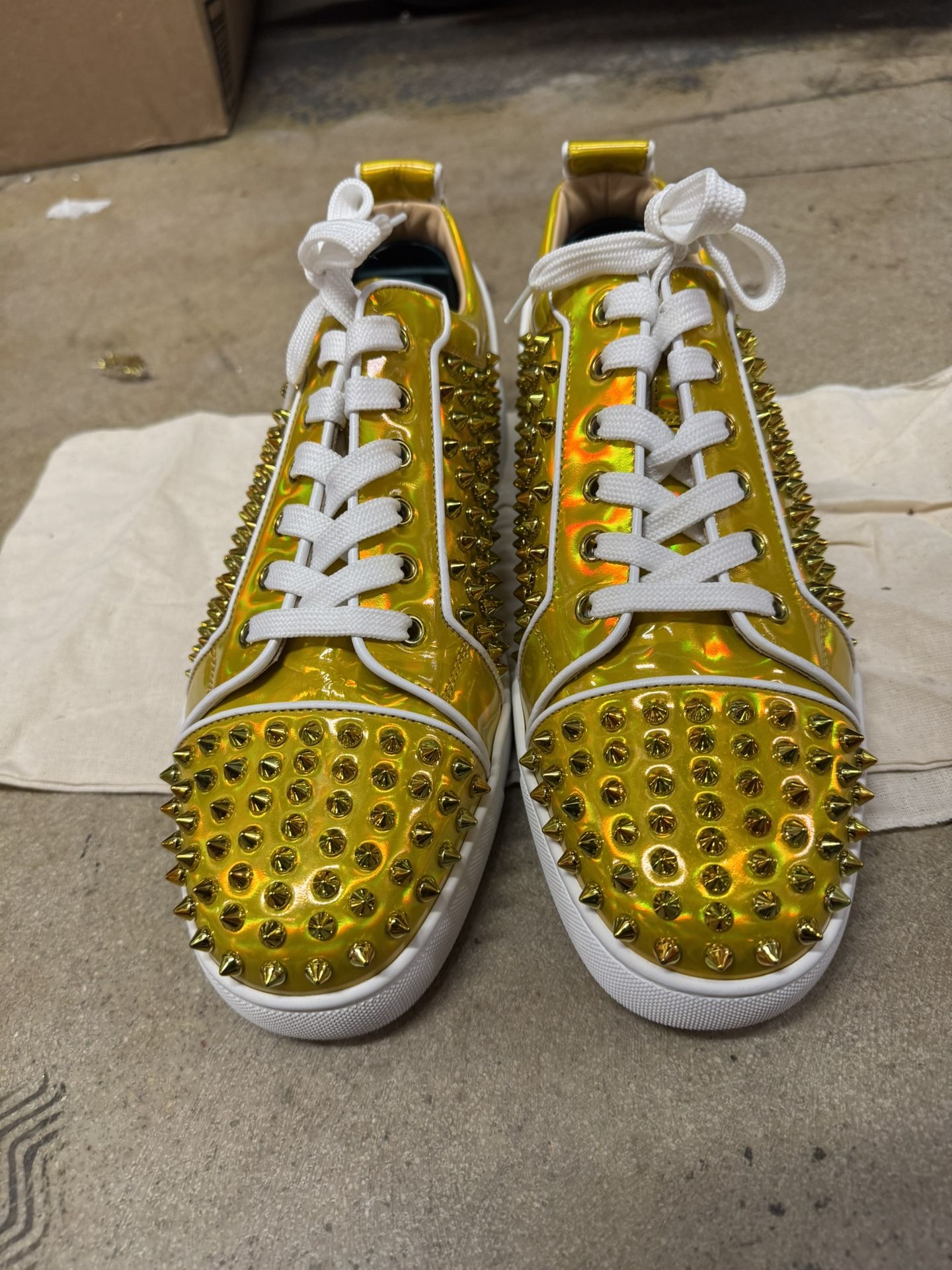 Christian Louboutin Size 9.5 - photo 5