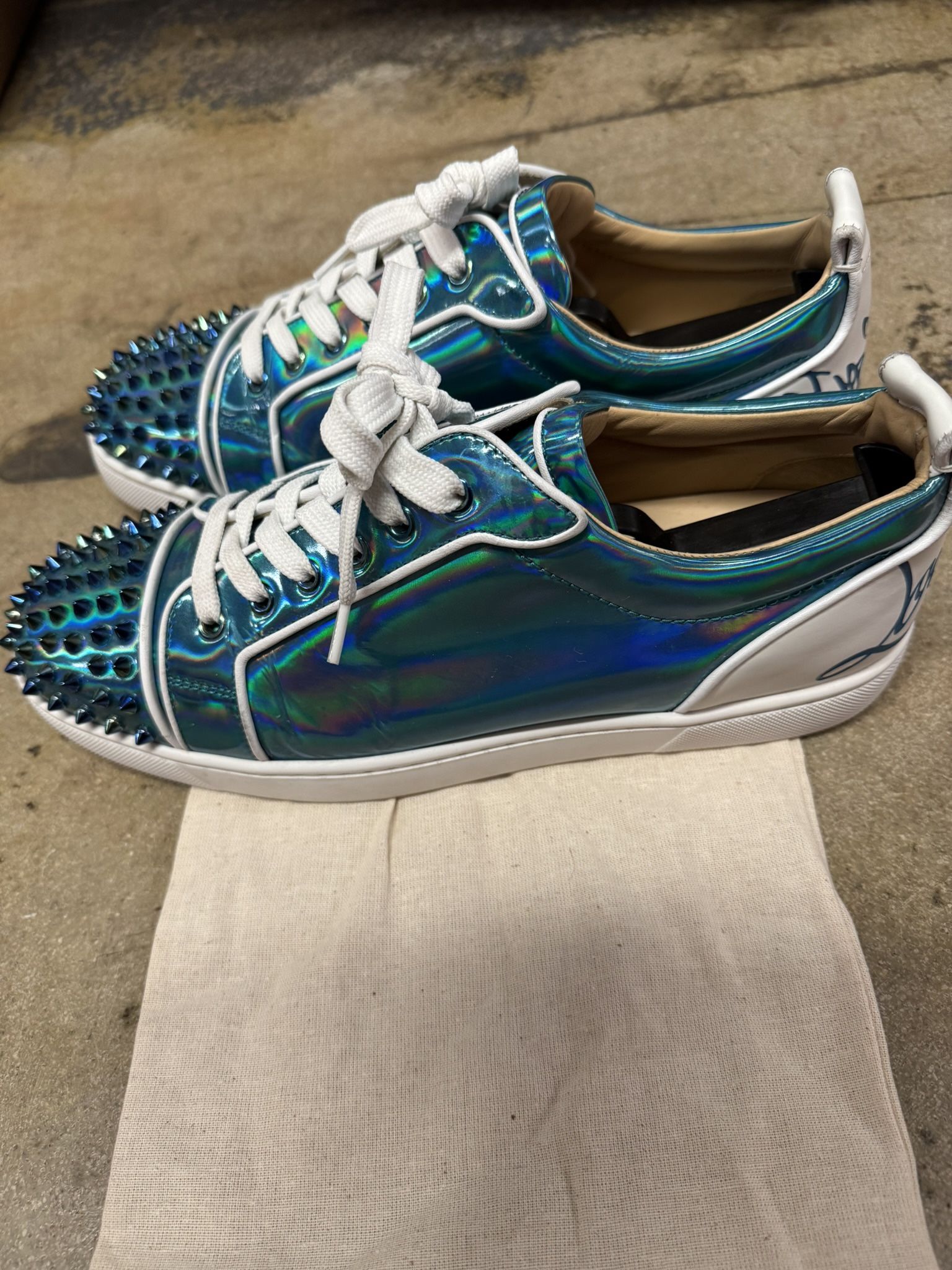 Christian Louboutin Size 9.5 - photo 3