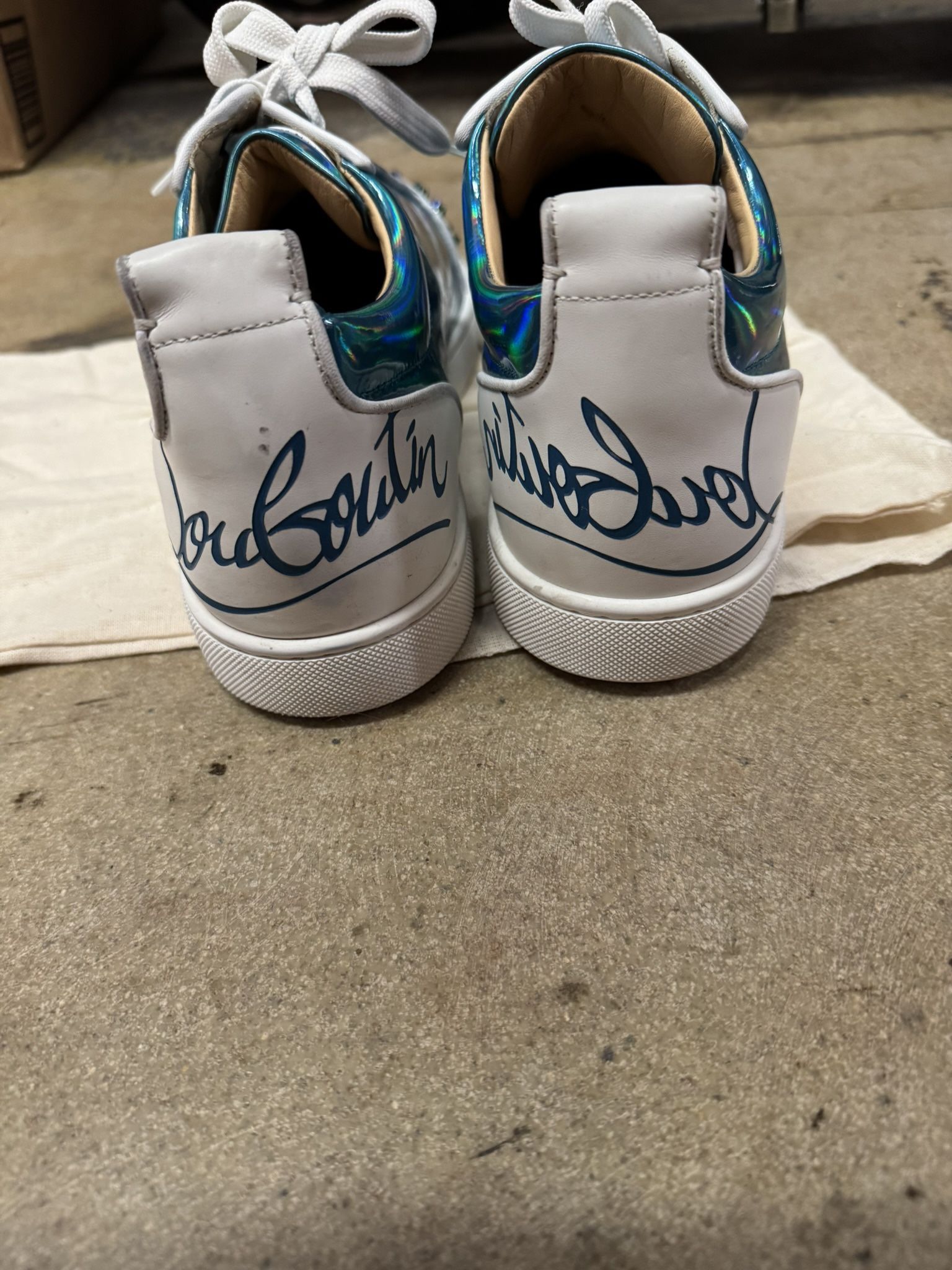 Christian Louboutin Size 9.5 - photo 4