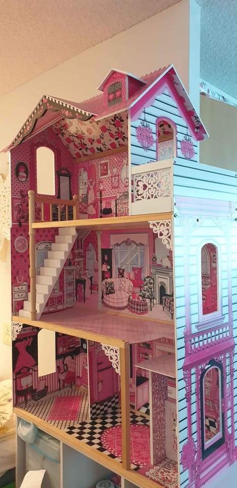 Doll House - photo 2