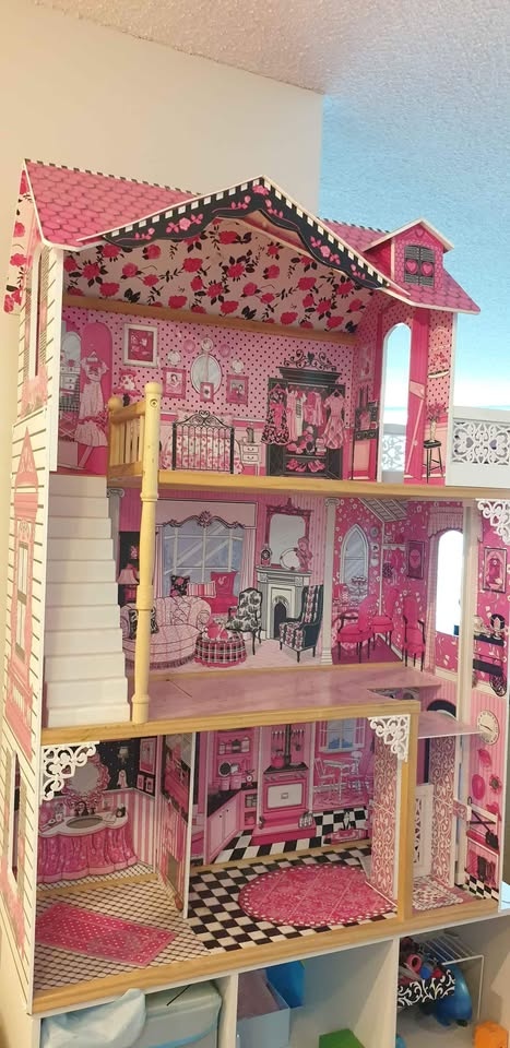 Doll House - photo 3