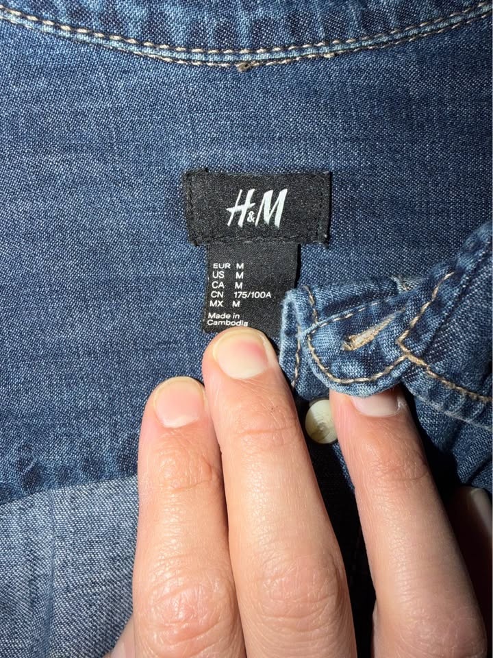 H&M denim western-style button up shirt (M) - photo 2