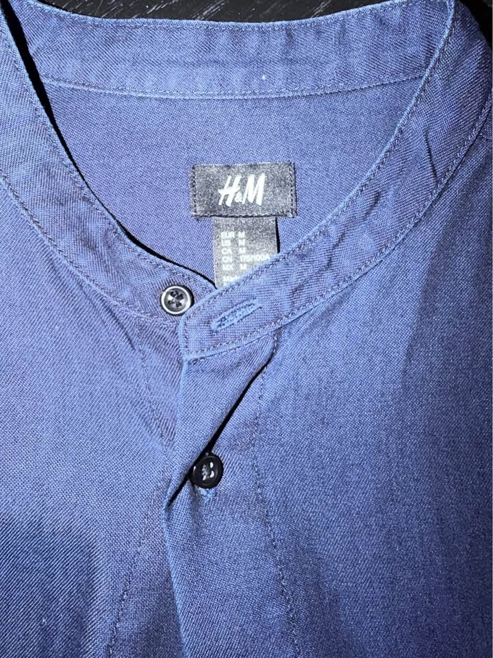 H&M men's silk blend collar shirt in navy blue (L) - photo 2