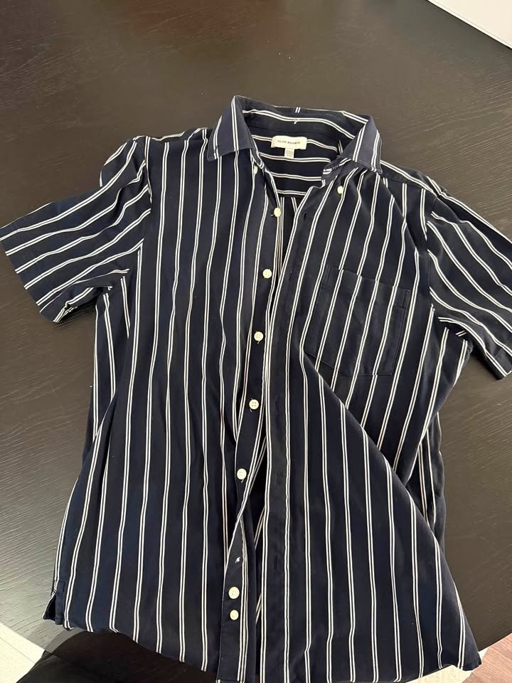 Club Monaco Button Up Short Sleeve (M)