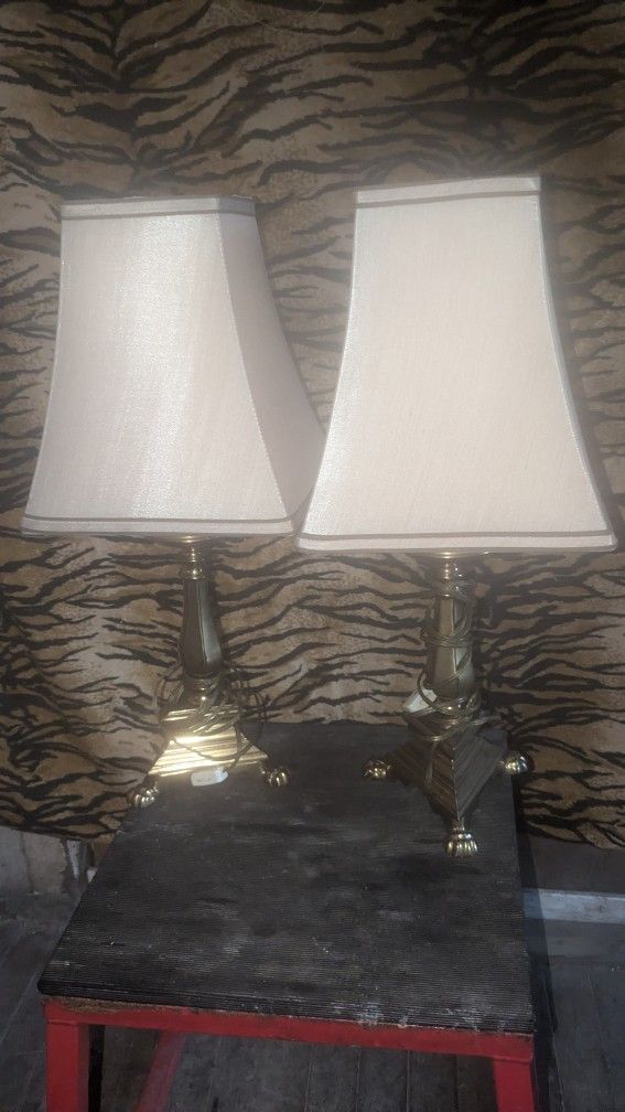 2 Vintage  Brass Lamps !