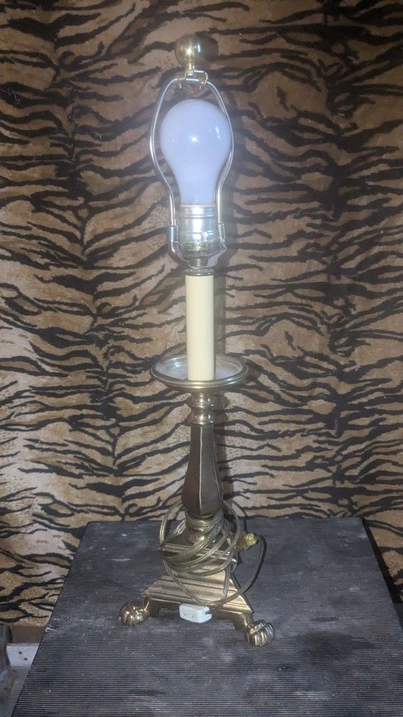 2 Vintage  Brass Lamps ! - photo 4