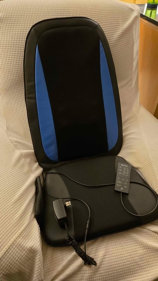 Comfier Shiatsu Back Massager with Heat - photo 3