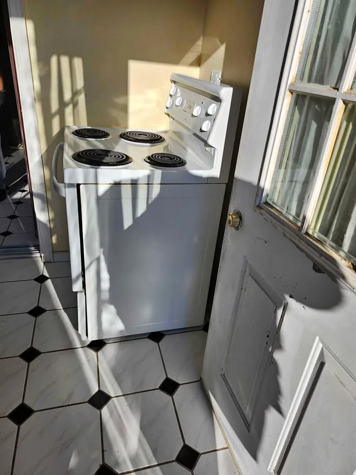 Electric stove thumbnail