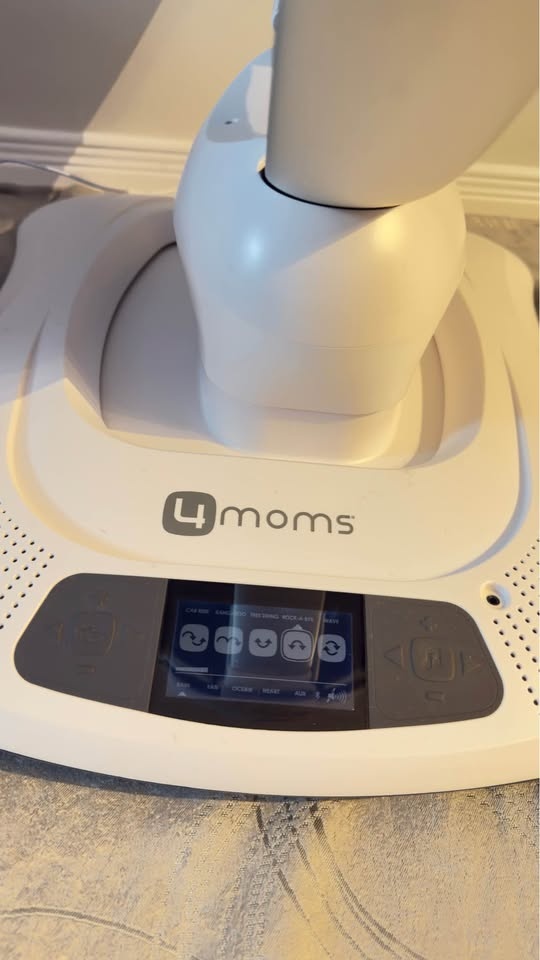 4moms Baby Electric Rocker – Like New -OBO - photo 2