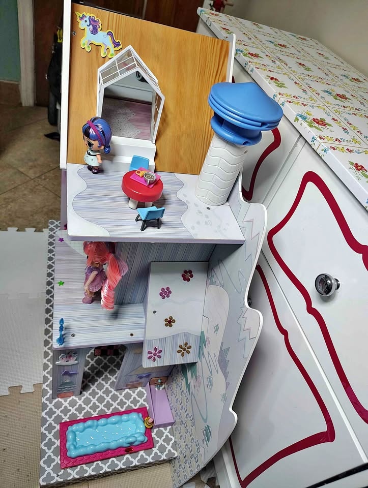 L.O.L. Surprise! Winter Chill Cabin – Modified & Accessories