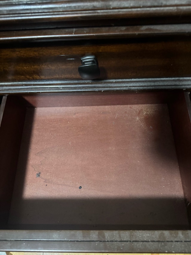 Nightstand - photo 2