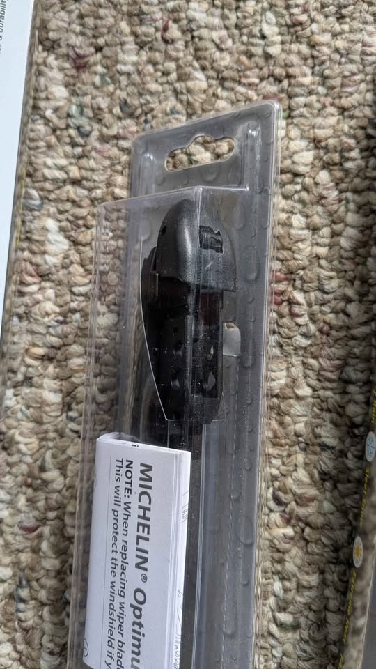 Michelin Optimum xt windshield wiper blade 19 inch - photo 4
