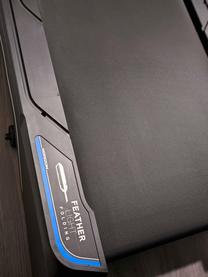 Horizon 7.0 Treadmill - photo 2