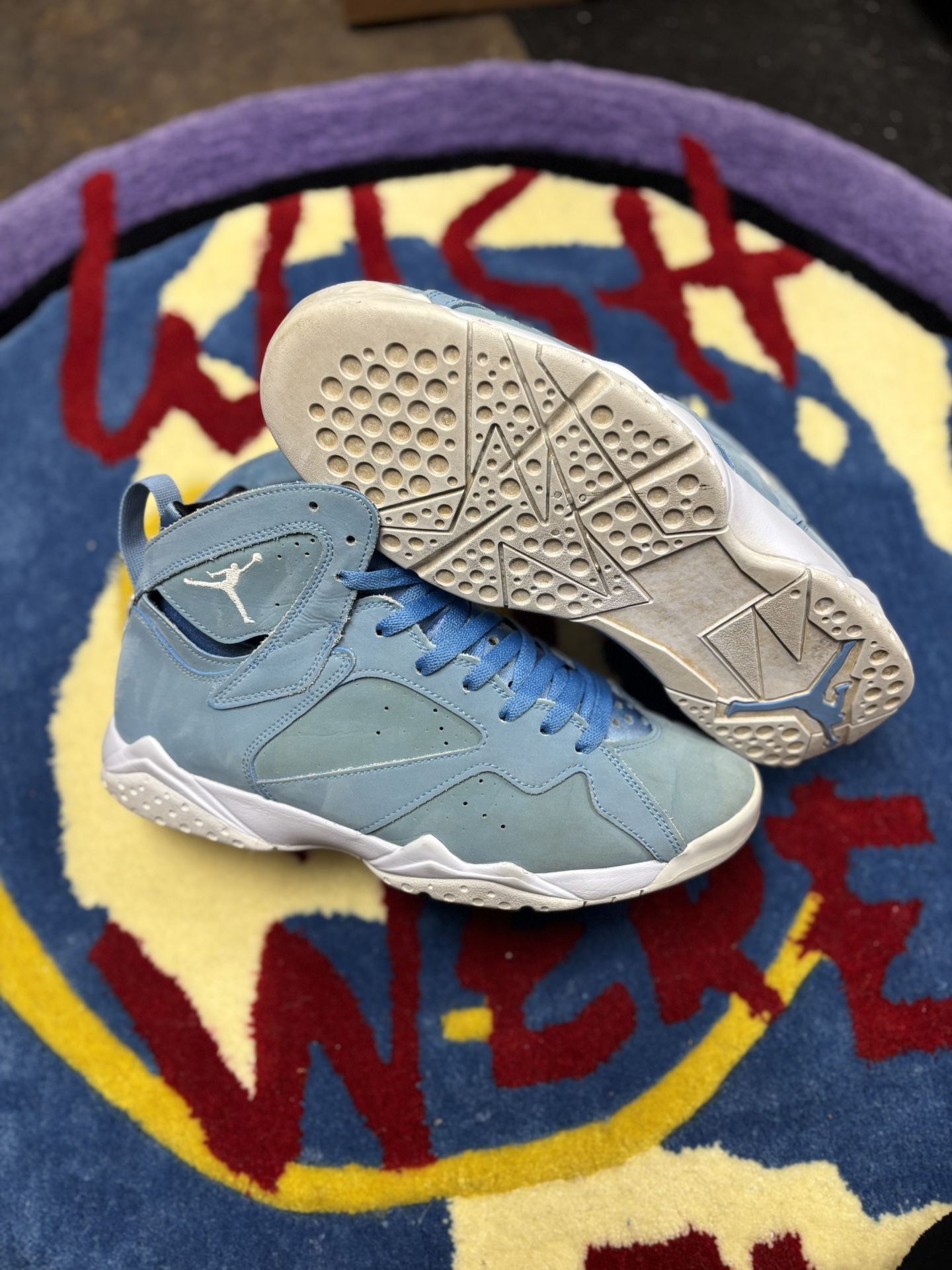 Air Jordan 7 Retro Pantone