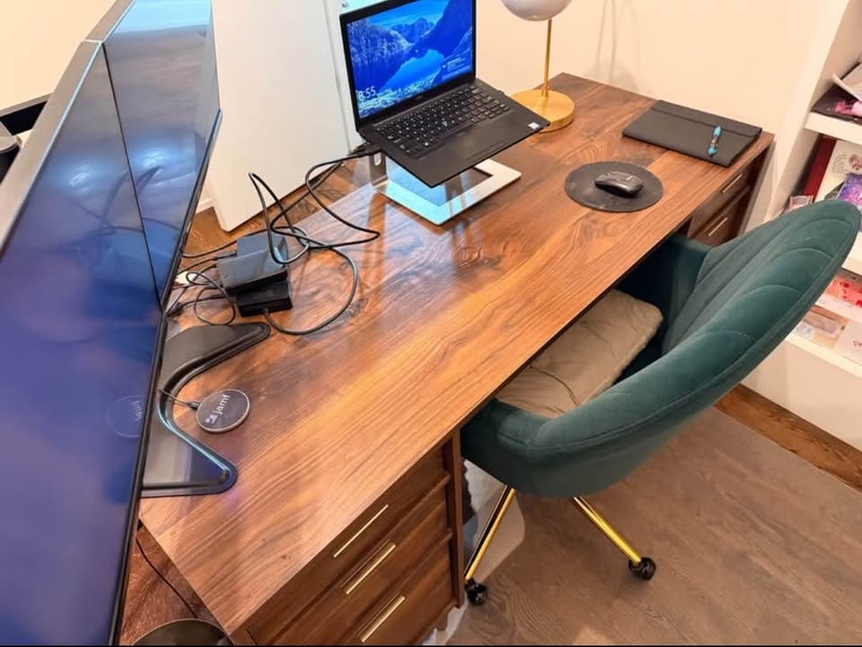 Executive Office Desk - photo 3