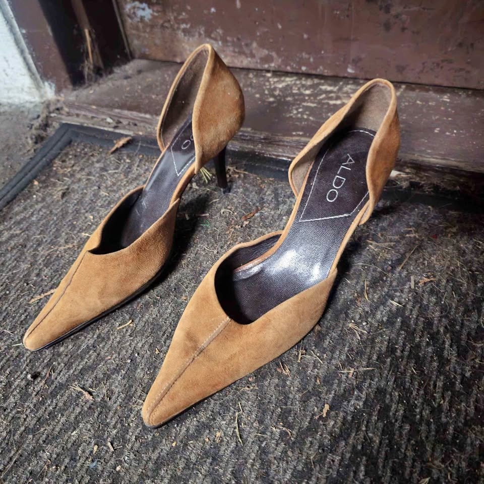 Aldo suede heels