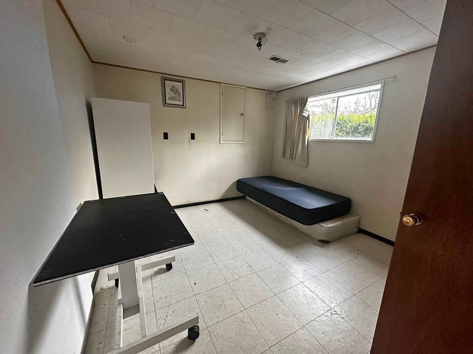Private room for rent