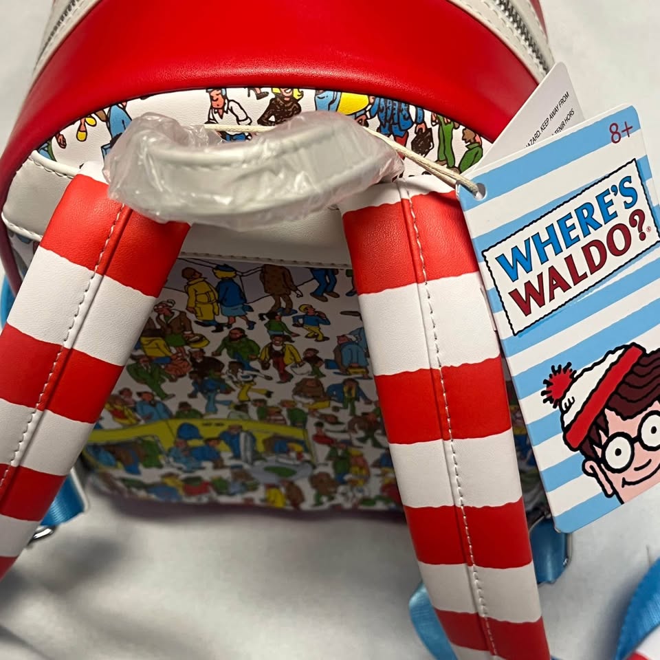 Loungefly where’s Waldo - photo 3