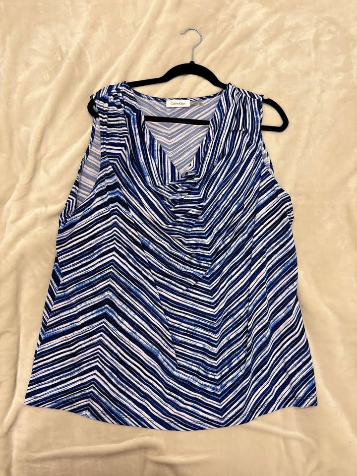 EEUC LOT OF 3 C-Lvin Kl-in sleeveless tops -2X