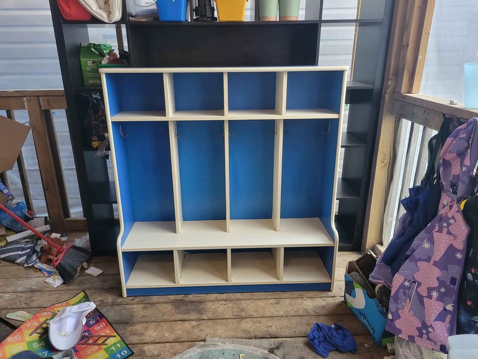 4 cubby daycare or school locker - photo 2