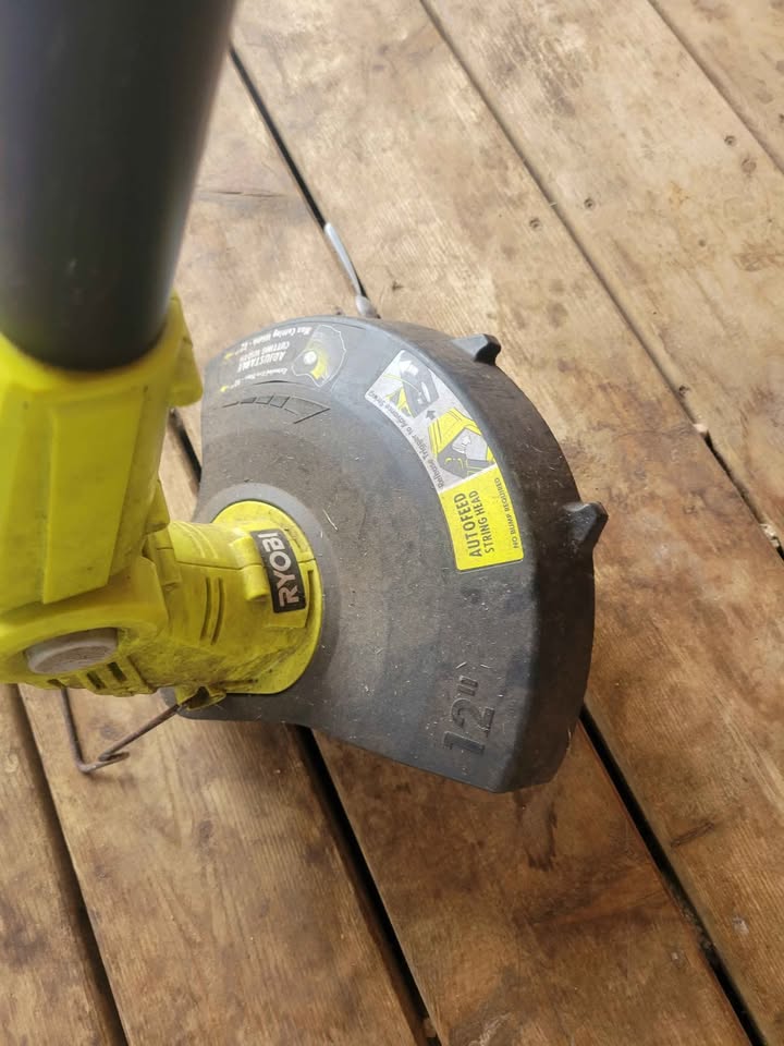 Ryobi 18v weed wacker/edger - photo 4