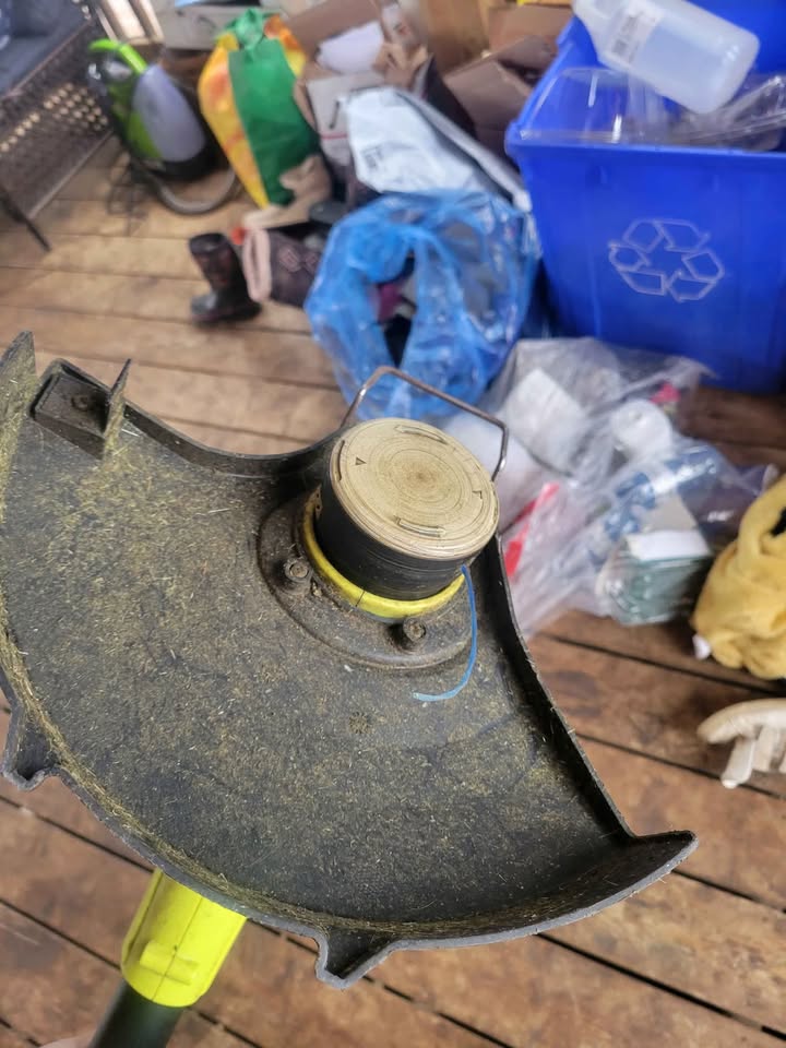 Ryobi 18v weed wacker/edger - photo 5